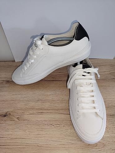 max black: Belo-crne unisex patike – minimalistički casual stil UG 27cm - Boja — 2