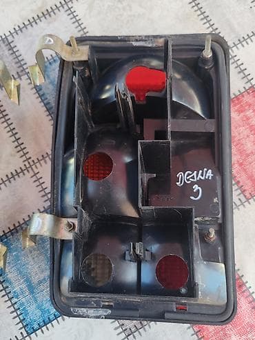 kalorifer za kola: Stop lampe leva i desna Lada 2104 Karavan br.3. Polovno. Ocuvano. U — 7