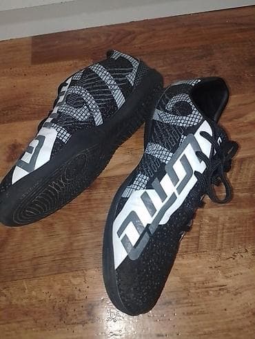 patike za vodu deichmann: Patike za fudbal broj 42 su u odlicnom stanju sa veoma sitnim — 10