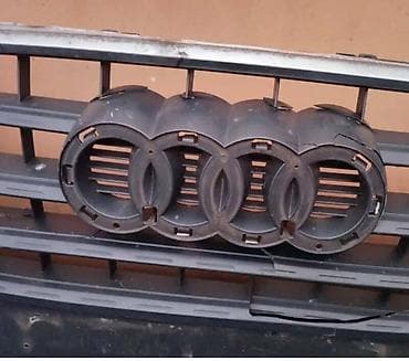 čamac za hranjenje ribe: MASKA ZA AUDI Q3 — 2