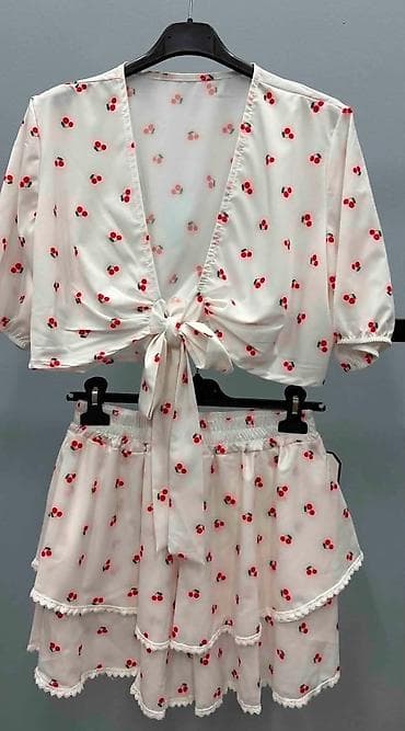Women's Clothing: 08. KOMPLET : 2.900 dinara H — 2