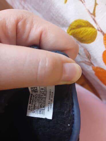 suknjica sa led svetlima: Dečje zimske patike/čizmice Reebok, tamnoplave boje. - Model: visoke — 6