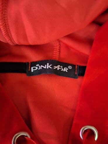 M, Jednobojni, bоја - Crvena