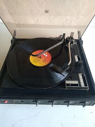 masazer za vrat cena: Gramofon TOSCA 15 ispravan potpuno ispravan i veoma dobro očuvan — 7