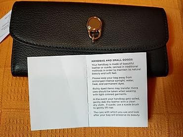 Novčanici: Michael Kors Hamilton novčanik u crnoj boji sa prepoznatljivim zlatnim — 7