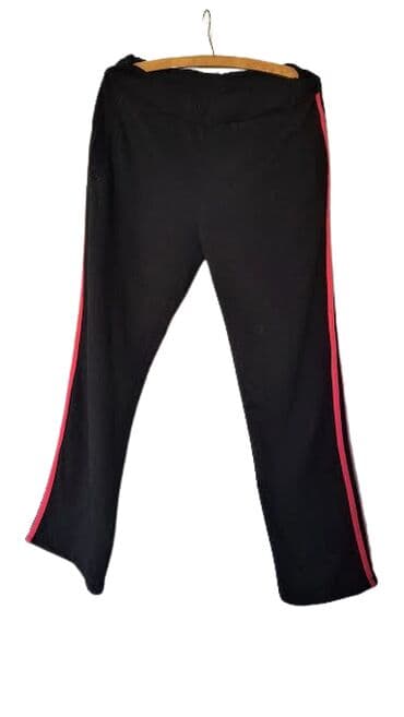stradivarius jakna sa krznom: XL (EU 42), Jednobojni, bоја - Crna — 3