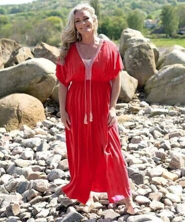 XL (EU 42), color - Red, Oversize, Short sleeves