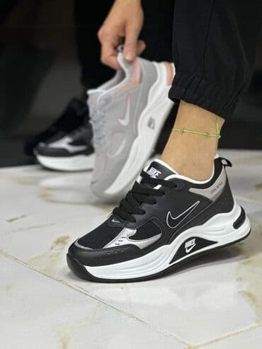 nike react 270: 40 — 2