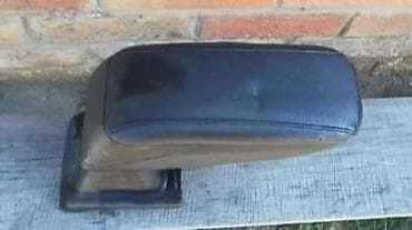 c4 2005: Enterijer ( plastike) za ford c-max, fiesta, focus . Od 2002. Do — 7