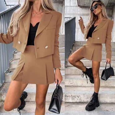 crveni komplet: Komplet: 2.900 dinara — 7