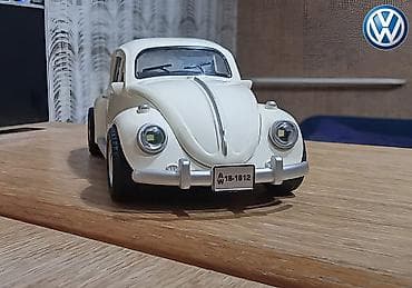 aparat za igracke cena: Novi veliki metalni model VW Bube urađen u razmeri 1:18. Otvaraju mu — 1