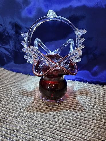 Murano nova korpa,rucni rad iz 70ih. Murano korpa perfektna sve na na lalafo.rs Murano nova korpa,rucni rad iz 70ih. Murano korpa perfektna sve na