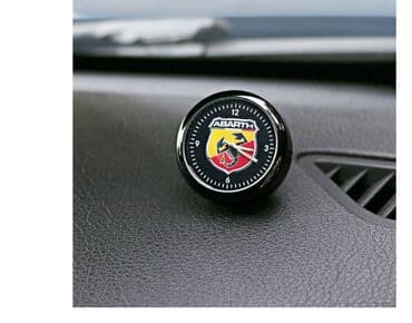 sipeta cacak gume: Sat za automobil - ABARTH Sat sa logom ABARTH-a. Izuzetno lep detalj — 2