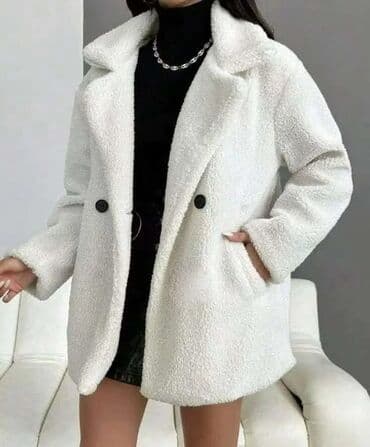 kaputi sa prirodnim krznom: Ženska teddy kaput/jakna sa krupnim plišanim flisom. Model do sredine — 1