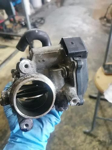 KLAPNA GASA. GOLF 7. 04L128059F | klapna gasa