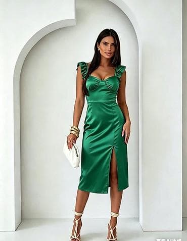 plasticna trska: Saten haljina midi dužine sa volan naramenicama i prednjim prorezom — 3