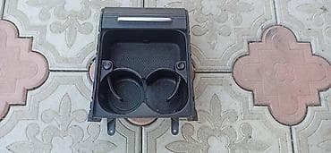 auto nalepnice: DRZAC ZA CASE I ROLETNICA ZA VOLKSWAGEN PASSAT B7 | Prednji drzac za — 1