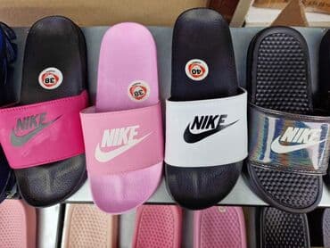 papuče 41: Papuče od 36 do 41 za samo 1800 

din p.b — 5