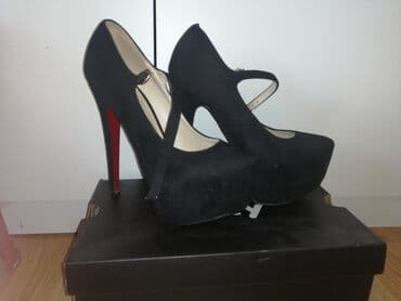 baletanke 38: Poslednji par
Italijanske stikle broj 39 odgovaraju i za 38 — 3