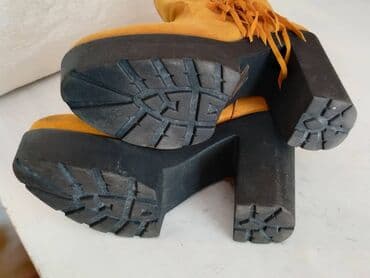 Women's Sneakers and athletic shoes: High boots, 38 — 4