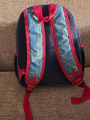 muzicki projektor za bebe: Dečiji rančevi sa motivima crtanih junaka – 2 modela 1) Marvel — 2