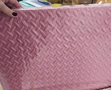 staze za deciju sobu: Podne dečije puzle 60*60cm
U paketu 4 kom
Paket 2800 din — 6