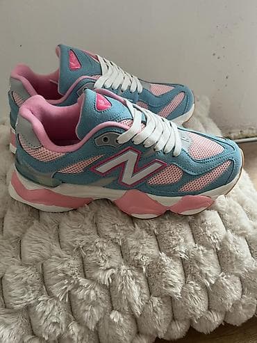 nove converse patike: New Balance patike 9060 – roze plavi & zeleni model Dostupne u — 3