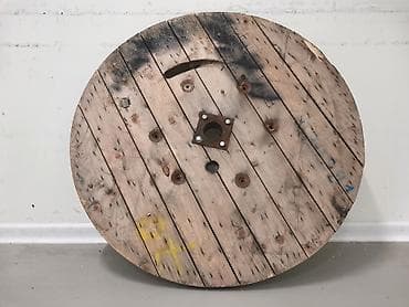 francuski lezaj okrugli: Drvena okrugla ploča za sto Barič prečnik 124 cm debljina 4,5 cm — 1