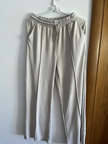 zara basic: Komplet u svetloj bež/krem nijansi, sastavljen od bluze dugih rukava i — 2