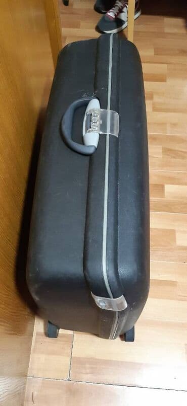 kofer za kuku: Samsonite kofer sa rucicom i tockicem 60x78x25cm — 3