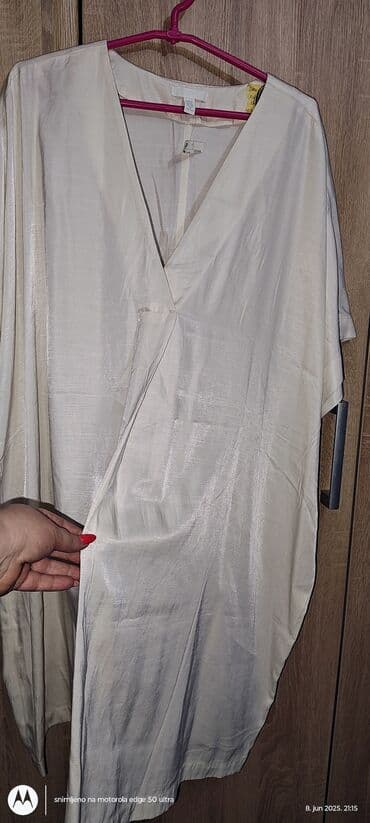 enigma haljine: H&M XL (EU 42), color - Beige, Oversize, Short sleeves — 3