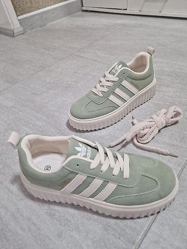 patike u boji: Patike Adidas Samba – veličina 38 - Model: Samba - Boja: svetlozelena — 2