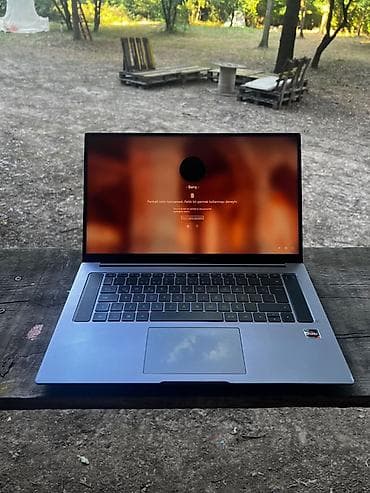 parking kamera: Laptop Huawei (serija MateBook) - Ekran: 15.6" FullView, tanki okviri — 1