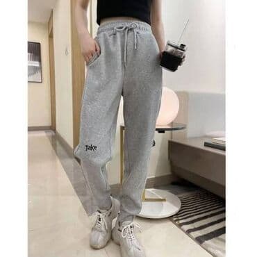 Ženske trenerke – jogger pantalone sa vezicom - Model: ravne nogavice na lalafo.rs Ženske trenerke – jogger pantalone sa vezicom - Model: ravne nogavice