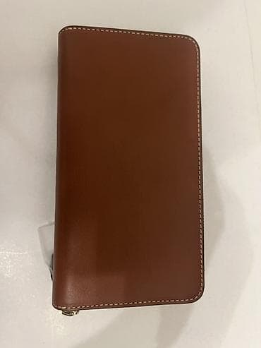 Modni rančevi: Kožna ženska torbica/novčanik – braon - Materijal: glatka prirodna — 4