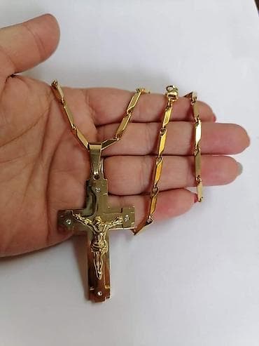 Cena 1800din na lalafo.rs Cena 1800din