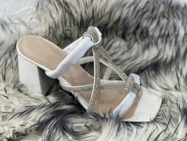 nike papuce benassi: 2200din
.
36-40 — 18