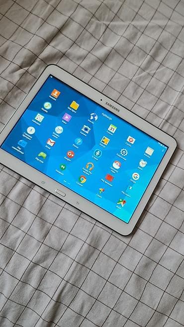 kesa za led: Samsung Galaxy Tab 4 10.1 (SM-T530), bela boja - Ekran: 10.1 inča — 4