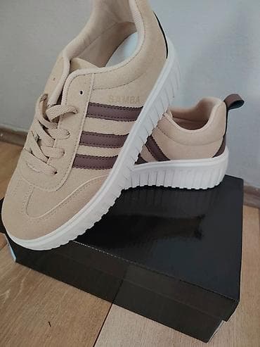 Samba 
Dostupni br 37-41
 Cena 3800 dinara
💋