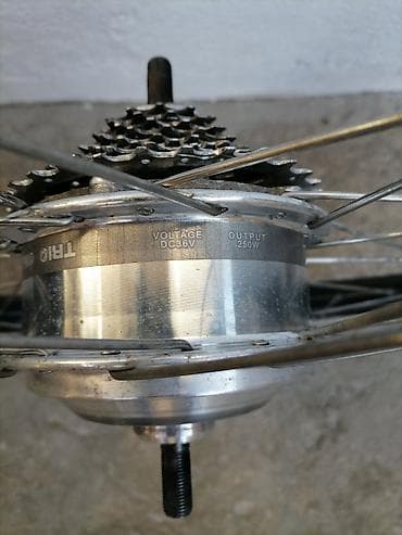 dexy co bicikle za decake: Tocak 28 duplozidni sa motorom - 36V 250W - ispravan Skinuto sa — 5