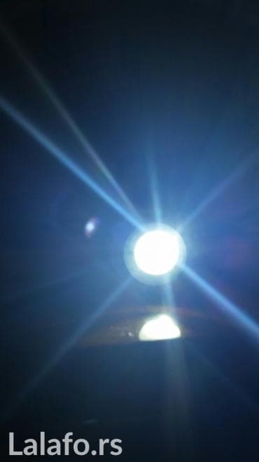 Oprema za kampovanje: Nova baterijska lampa jako velikog dometa,10000w,aluminijumsko — 4