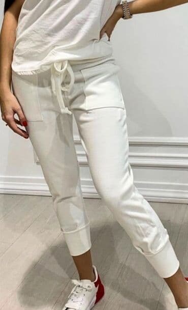 Pantalone: Extra kvalitetne
Vel S M
Super model — 1