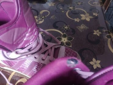 kopacke sa malim kramponima: Converse, Veličina - 38 — 14