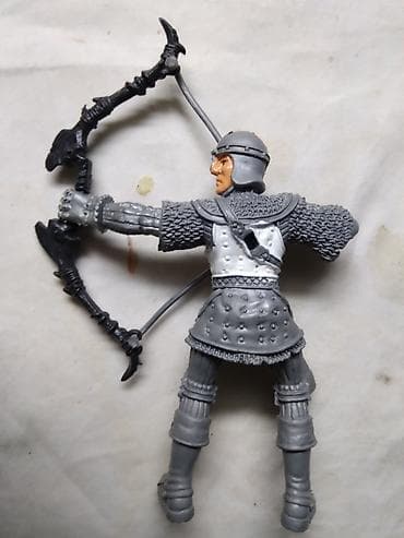 traktori za decu na akumulator: Džijadžojac figura oko 10 cm, ocuvan — 2