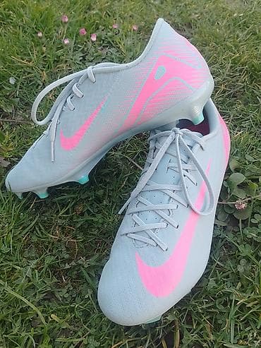 Muzički instrumenti: Kopacke NIKE MERCURIAl br 38,5 gaziste 24 cm su u odlicnom stanju sa — 1