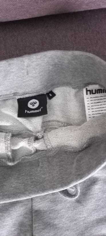 barbi trenerke za devojcice: Hummel, Short, 140-146 — 2