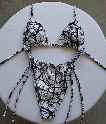 kupaci kostimi: Dvodelni ženski bikini set – crno-beli apstraktni print - Gornji deo — 2