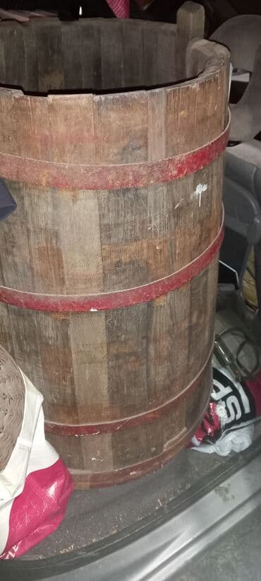 Drvena kaca/burence za fermentaciju ili dekoraciju - Materijal