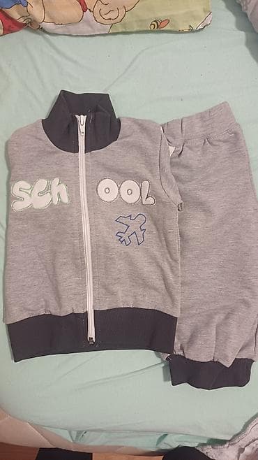 Dečiji komplet trenerke – siva - Dvodелni set: gornji deo sa