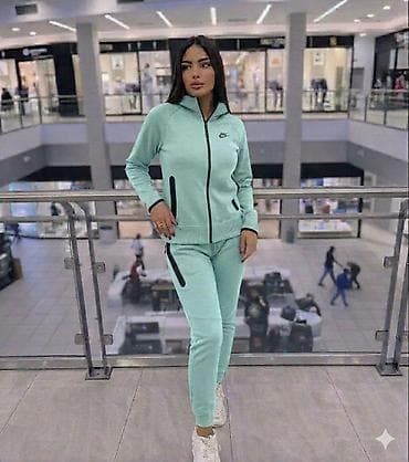 body od: Ženski sportski komplet (dukserica + donji deo) - Model: dvodelni — 7